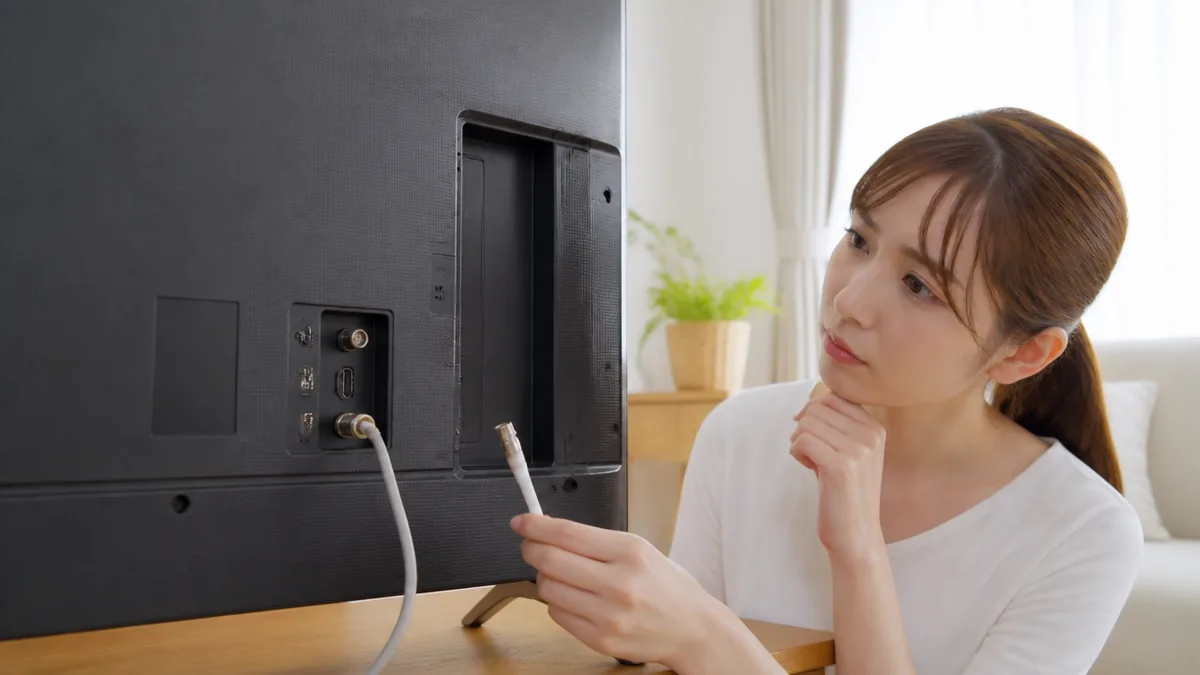 bsアンテナ寿命は何年？公式に年数がない理由と4K8Kで交換が要る家の見分け方のアイキャッチ画像